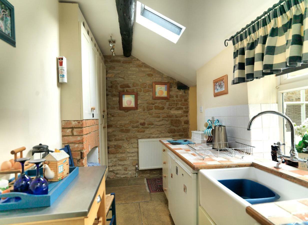 Odd Cottage Oddington  Esterno foto